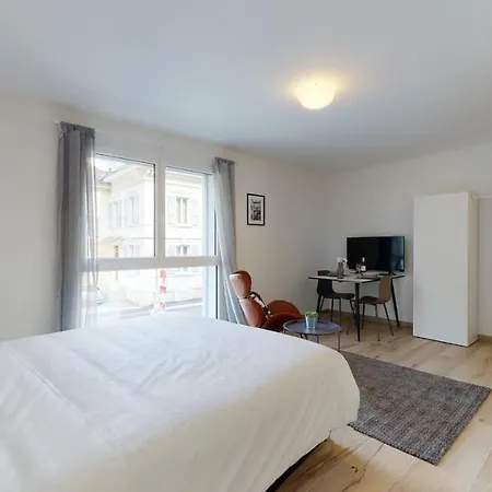 דירה Furnished Studio #202 - Swiss אייגל